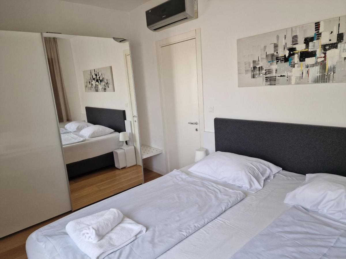 Premium Apartment Maj **** Porec Esterno foto